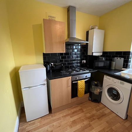 2 Bedroom Apartment, 5 Minutes From City Centre Newcastle upon Tyne Exterior foto